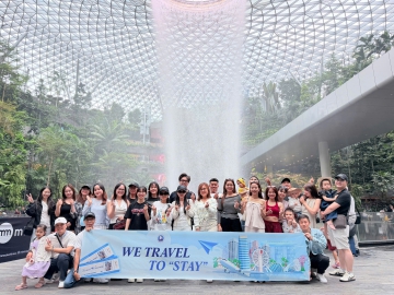 Hello Singapore ...!