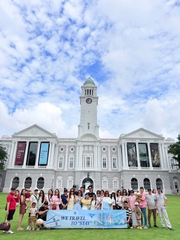 Hello Singapore ...!